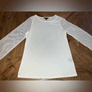 Antthony Original ivory blouse with long mesh sleeves - size xs / never worn